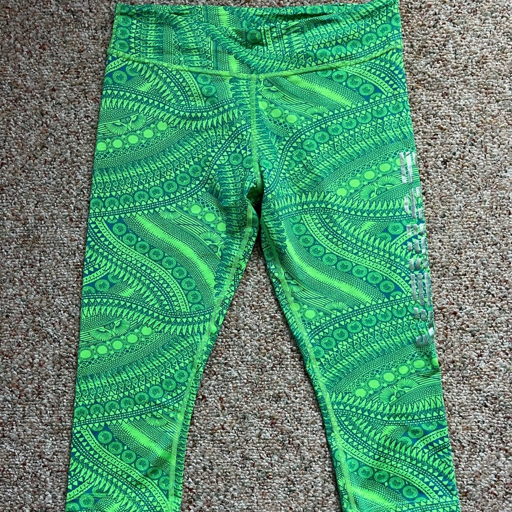 Vibrant Green and Teal Zumba Capri Leggings